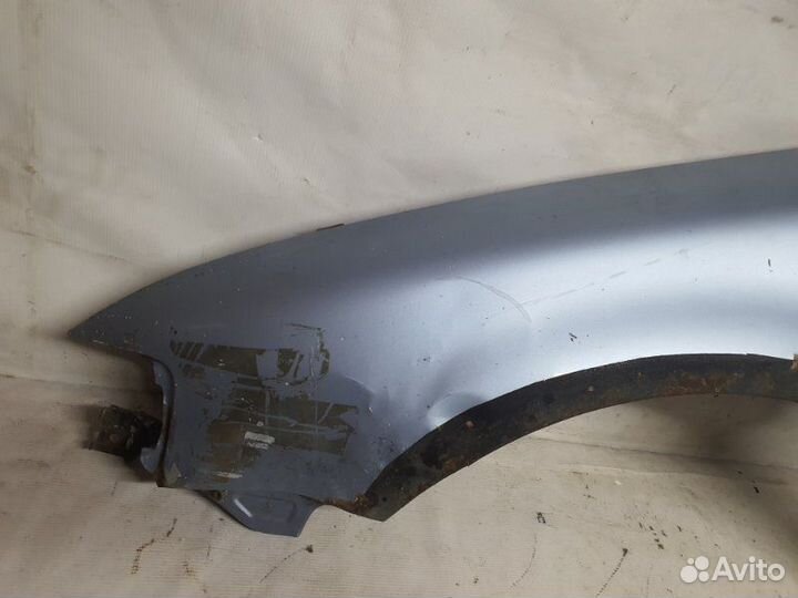 Крыло переднее левое Volkswagen Passat B5 седан