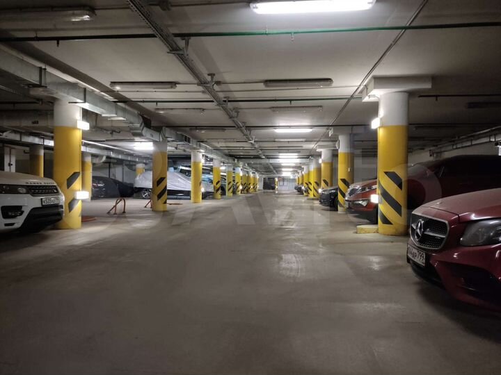 Машиноместо, 17 м²