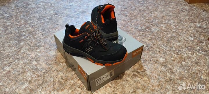 Кроссовки ботинки рабочие Stihl оригинал 44 размер