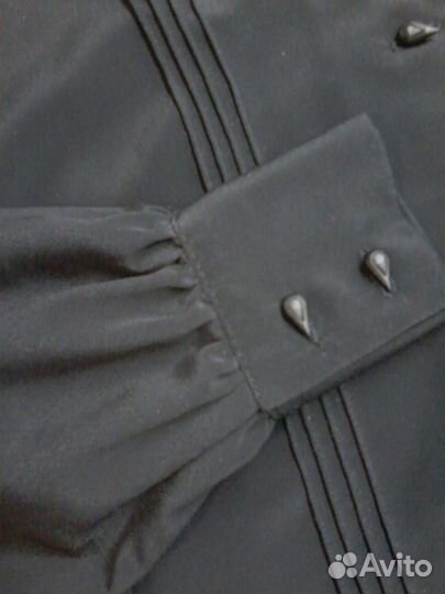 Блузка черная