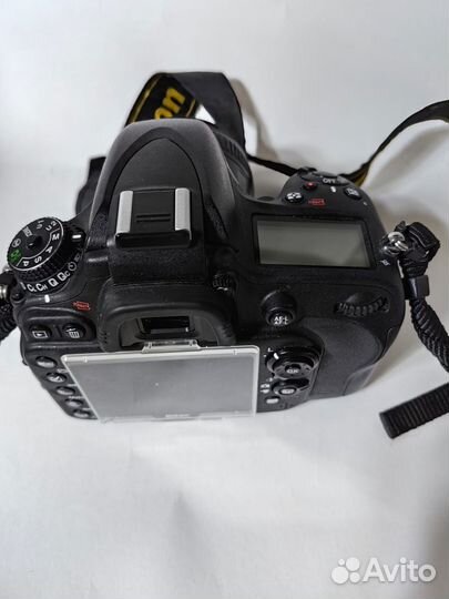 Зеркальный фотоаппарат Nikon D610