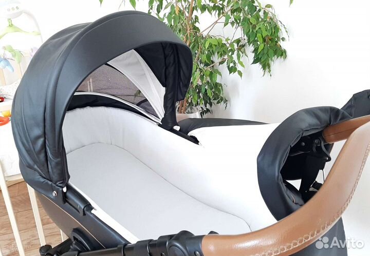 Коляска Roan bass Next 3 в 1