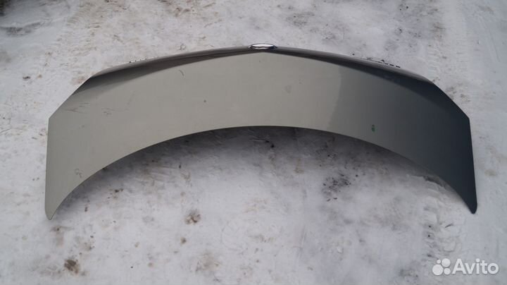 Nissan 84300-AV631 Крышка багажника