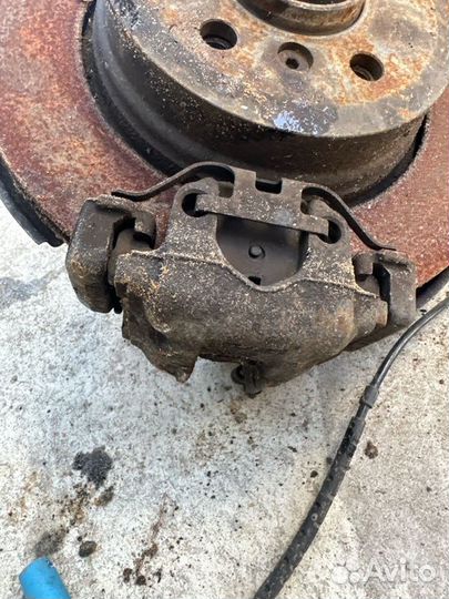 Ступица задняя левая Bmw X3 E83 N47D20A 2009