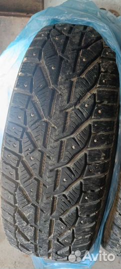 Tigar Ice 215/60 R16