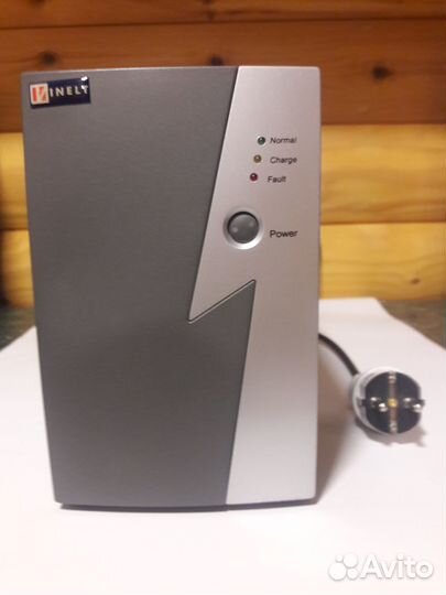 Источник бесперебойного питания для сетевого обор