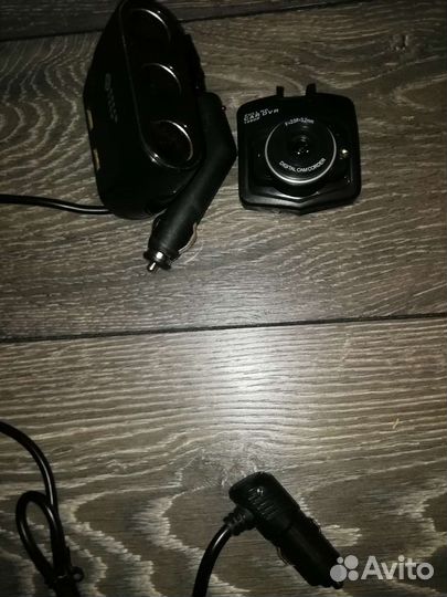 Продаю видеорегистратор, разветвитель