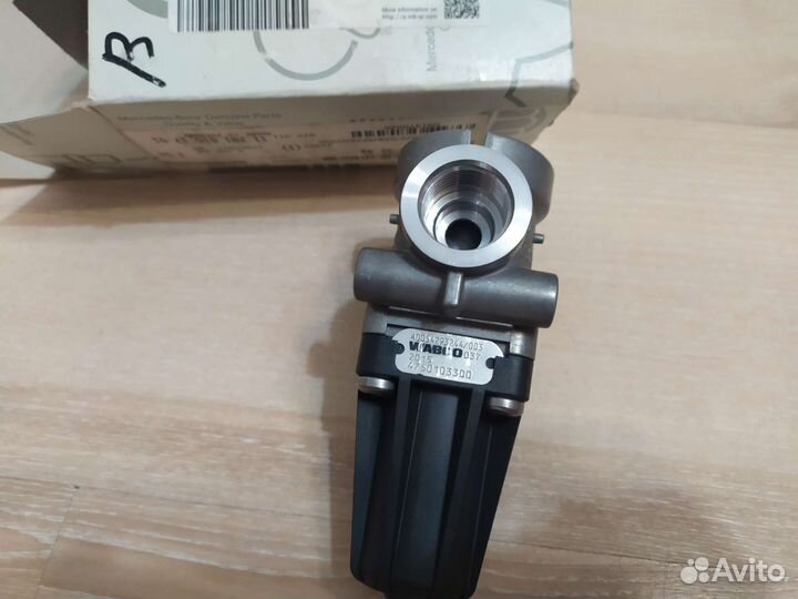 Редукционный клапан A0054293244 Mercedes-Benz