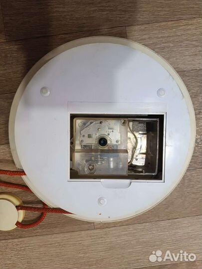 Часы настенные СССР Янтарь (работают)