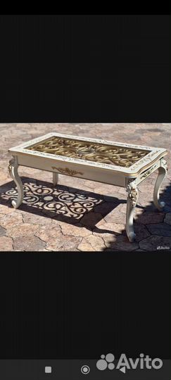 Журнальный столик