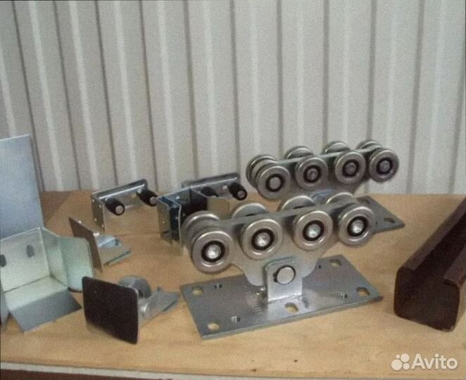 Направляющая балка для откатных ворот