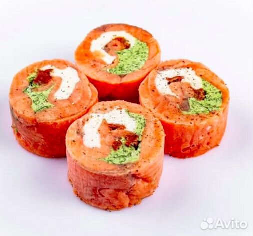 Рулет из форели для запек(сыр,шпинат, вялтоматы)