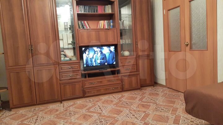 2-к. квартира, 64 м², 5/10 эт.