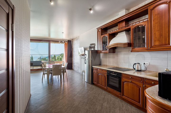 2-к. квартира, 96 м², 3/10 эт.