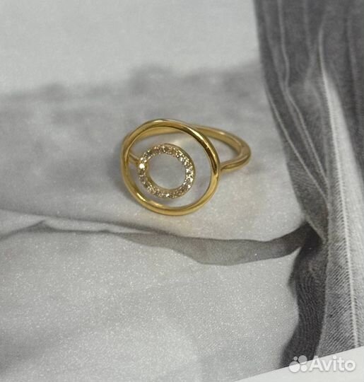 Кольцо в золотом и серебренном цветах