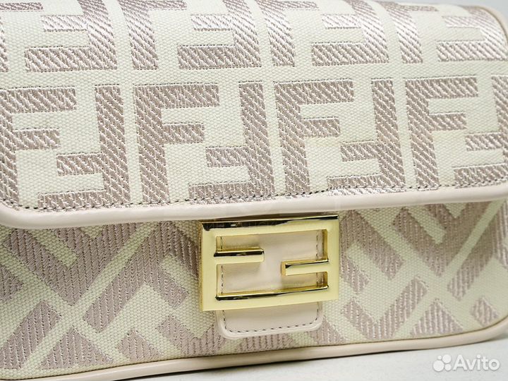 Сумка fendi baguette