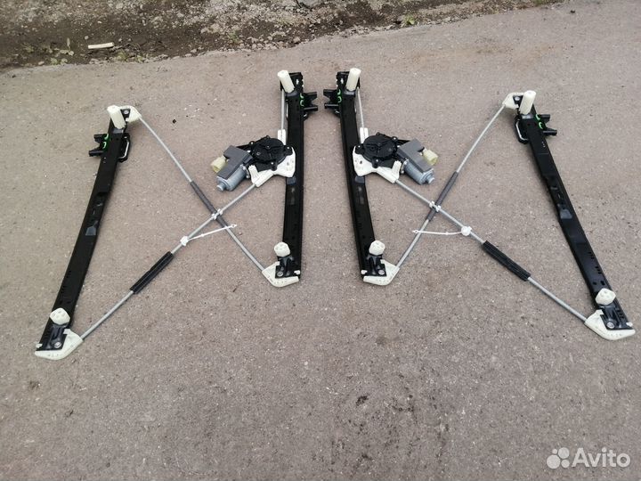 Стеклоподъемник передней двери Range Rover Sport 2