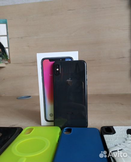 iPhone X, 64 ГБ