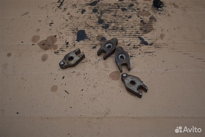 Кронштейн топливной форсунки Ford S-Max 1