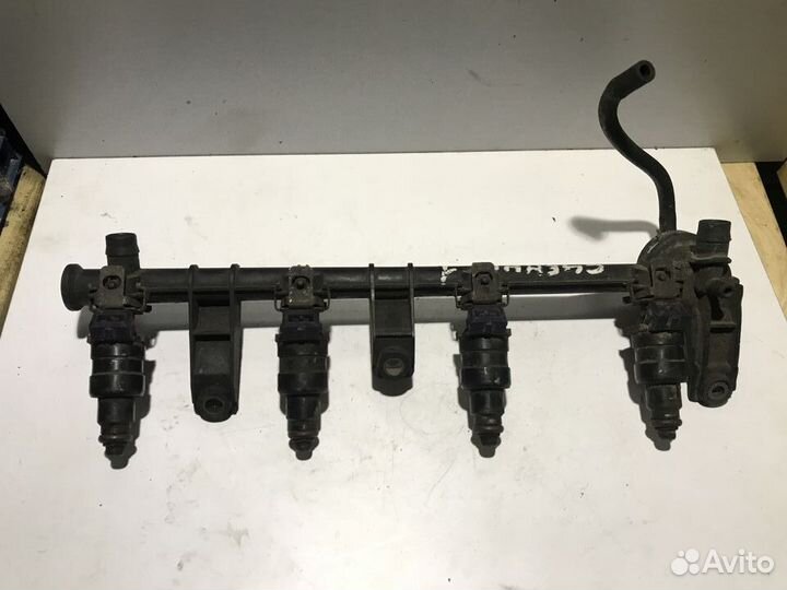 Форсунка топливная Renault Scenic 1