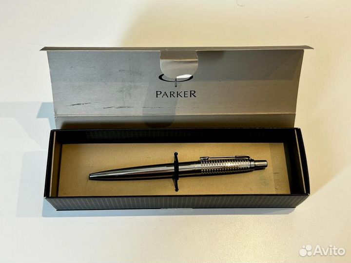 Шариковая ручка parker