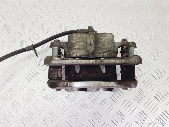 Суппорт передний левый Lexus ES 7