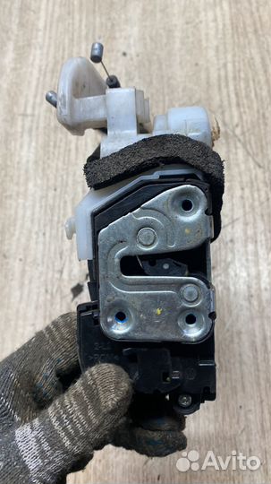 Замок Передний Левый Hyundai IX35