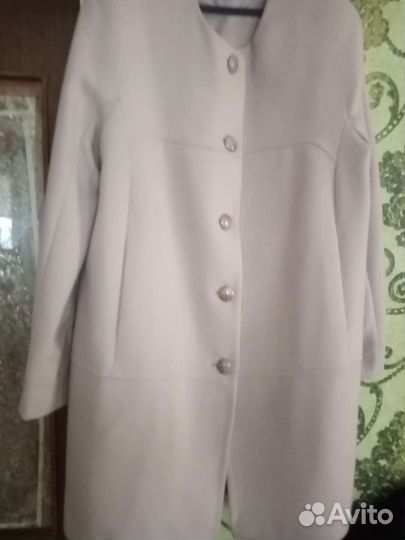 Пальто женское демисезонное56р