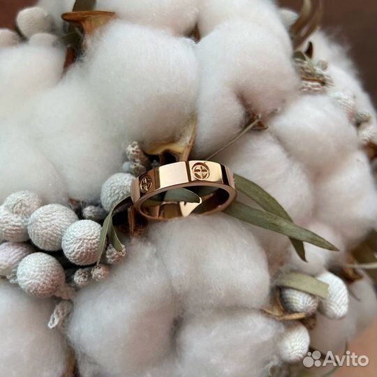 Кольцо Картье без камней