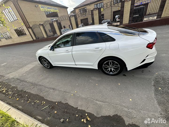 Kia K5 2 AT, 2020, битый, 60 000 км
