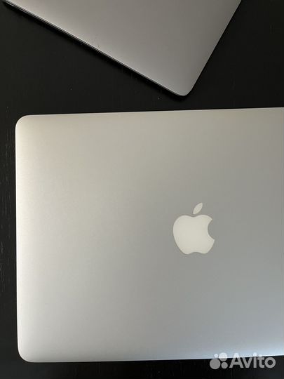 Продается Macbook Air 13 2015 (A1466)