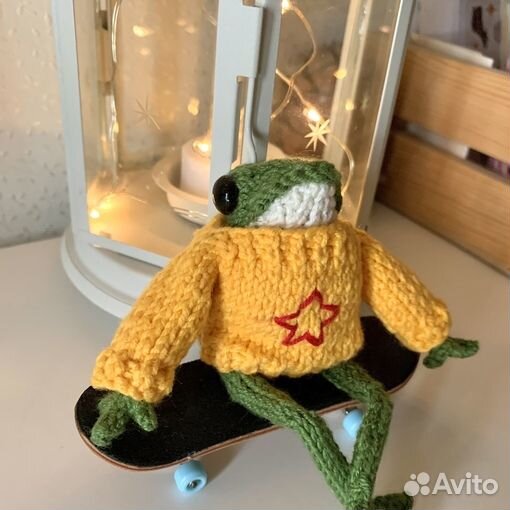 Вязанная Лягушка (спицами)