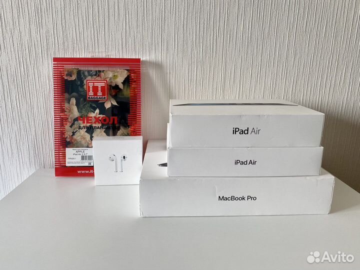 Коробка от AirPods и iPad Air