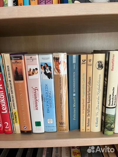 На немецком языке книги, тех.словари и фильмы