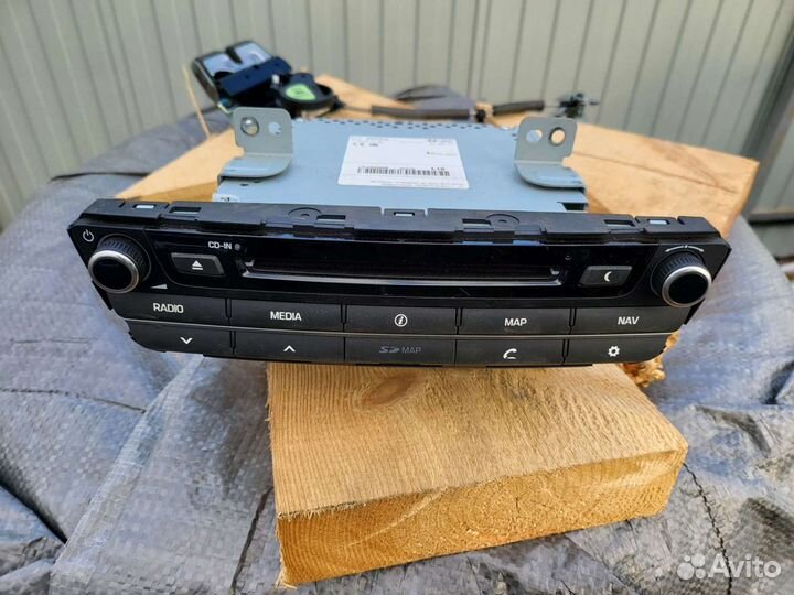 Магнитола навигация штатная Genesis G80 2018