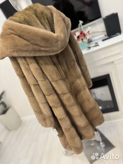 Шуба норковая с капюшоном 50-52 новая