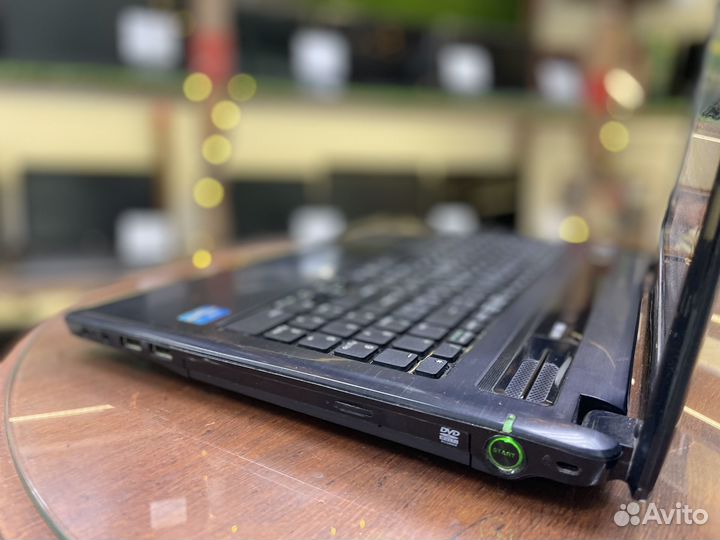 Ноутбук MSI на Intel Core i3-2310M