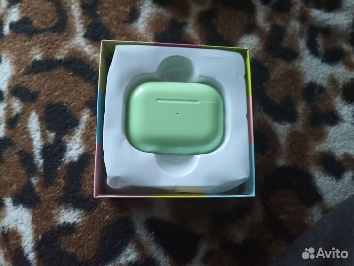 Продаю наушники беспроводные