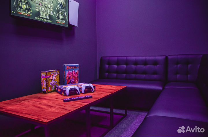 Лофт с lounge зоной и виртуальной реальностью OMG