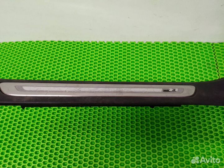 Накладка порога передняя левая Volkswagen Touareg