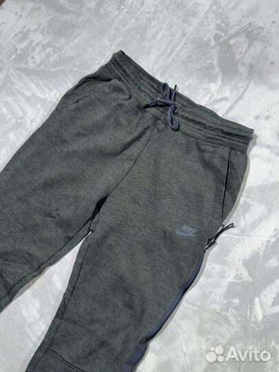 Спортивные штаны nike tech fleece