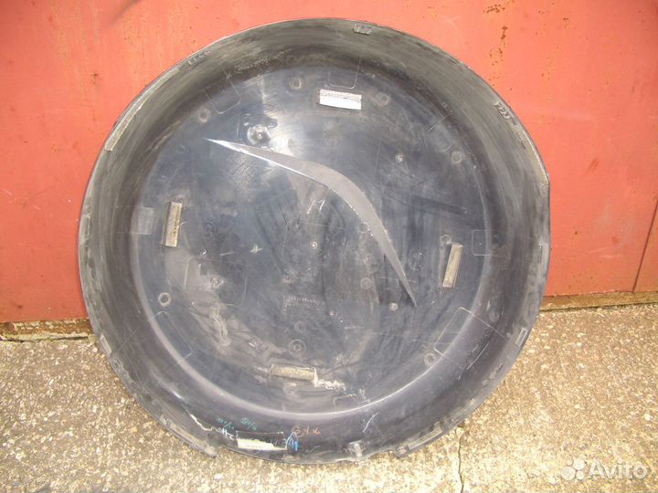 Крышка запасного колеса Тойота Раф 4 с06-13г