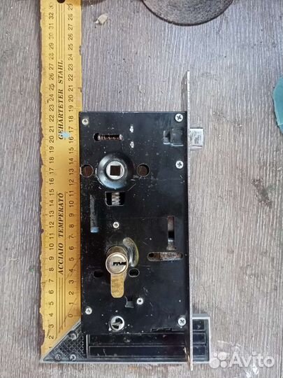 Дверной замок