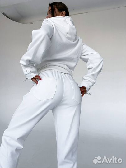 Спортивный женский костюм Balmain