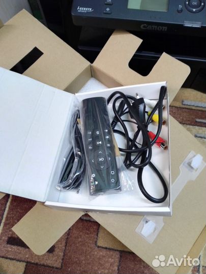 Проектор с экраном