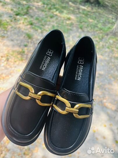 Обувь на девочку