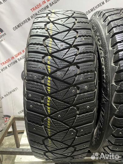 Goodyear UltraGrip 500 215/65 R16 98T