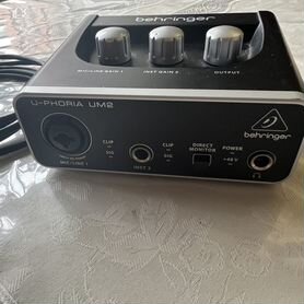 Аудиокарта Behringer Um2