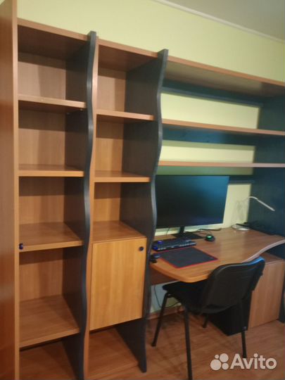 Детская стенка со столом