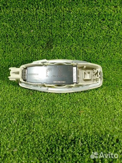 Плафон подсветки салона Ford Focus 3 хэтчбэк 1.6